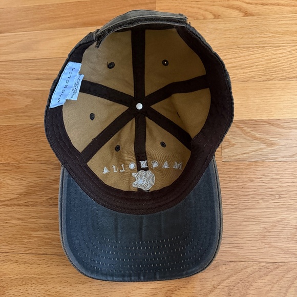 Magnolia Farms Waco Texas Distressed Hat Cap Brown Cow Head - Picture 9 of 12